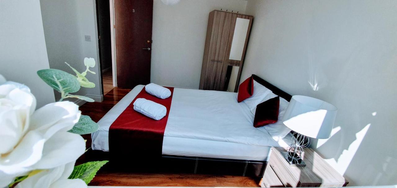 Alexandra Contractor House - Free Parking For Large Vans, Free Wifi & Netflix By Firoz Property Management Aldershot Luaran gambar